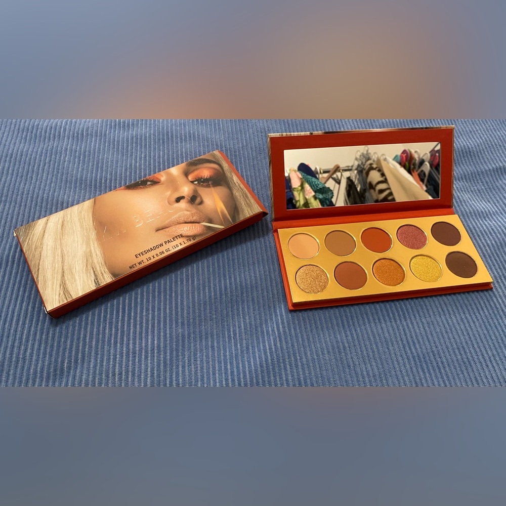 🔥KKW Beauty: Sooo Fire Palette